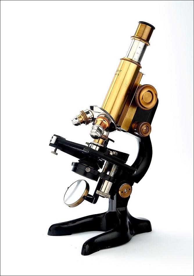 microscopio antiguo Cogit