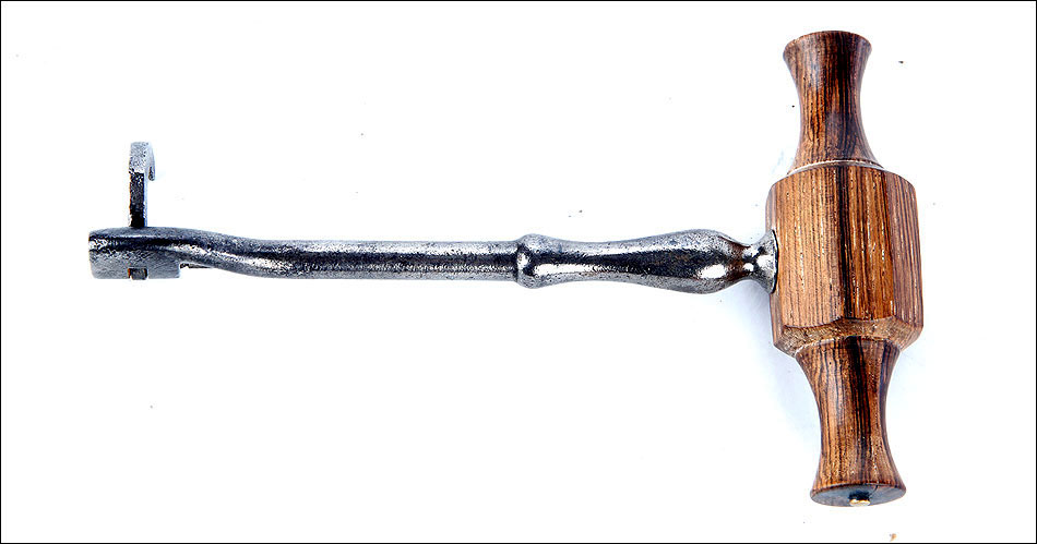 Antigua Llave Dental Garengeot, Siglo XIX