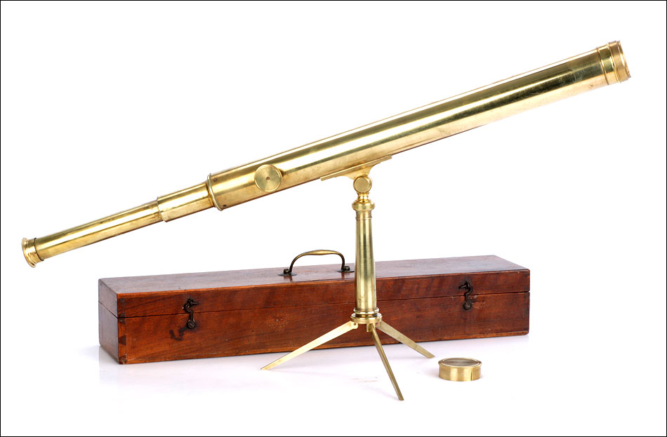 Antiguo Telescopio de Sobremesa. Final S. XIX
