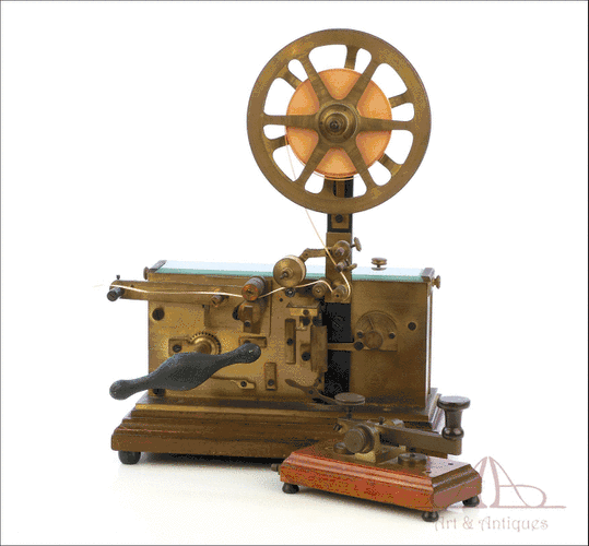 Antiguo Telégrafo o Aparato Morse Italiano. Italia 1900