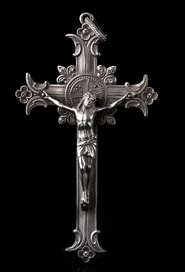 cruz de pecho antigua