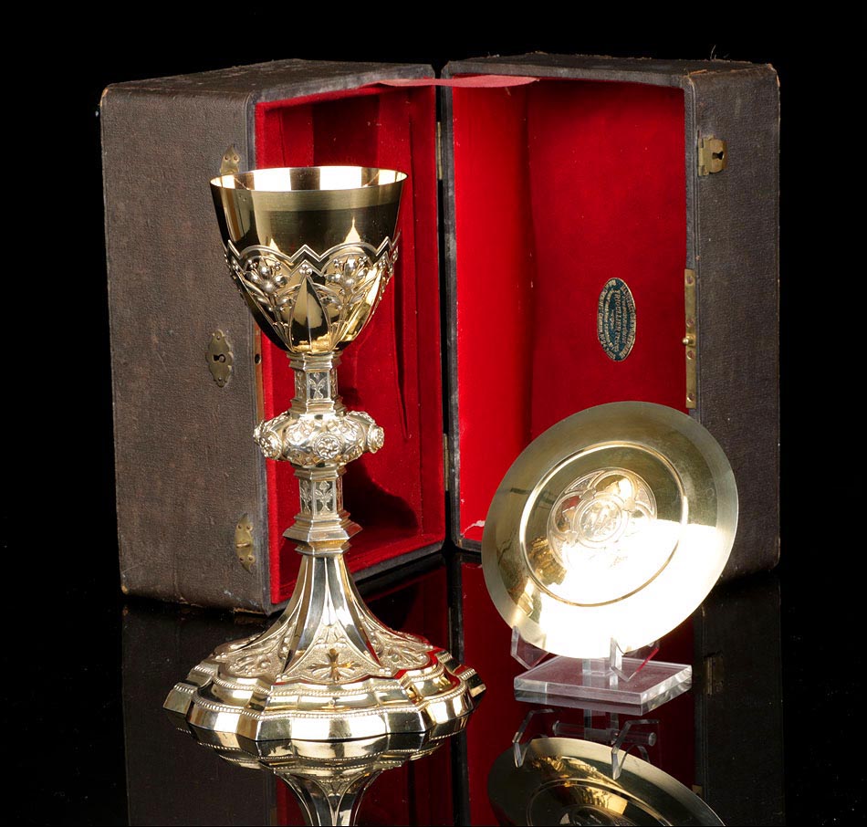 Antiguo Cáliz de Plata Maciza. Francia, S. XIX