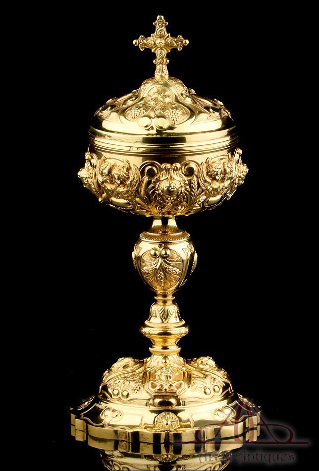 Copón Antiguo en Plata Maciza Dorada. Francia, Siglo XIX