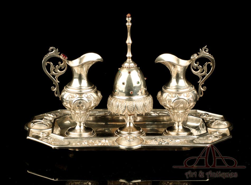 Antiguas Vinajeras Litúrgicas. Plata Maciza. Barcelona, España, Siglo XIX