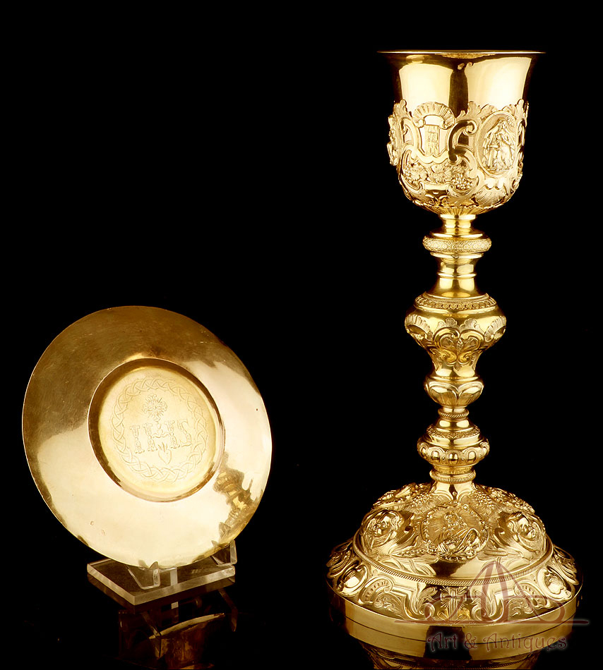 Cáliz Antiguo y Patena de Plata Dorada. Francia, S. XIX