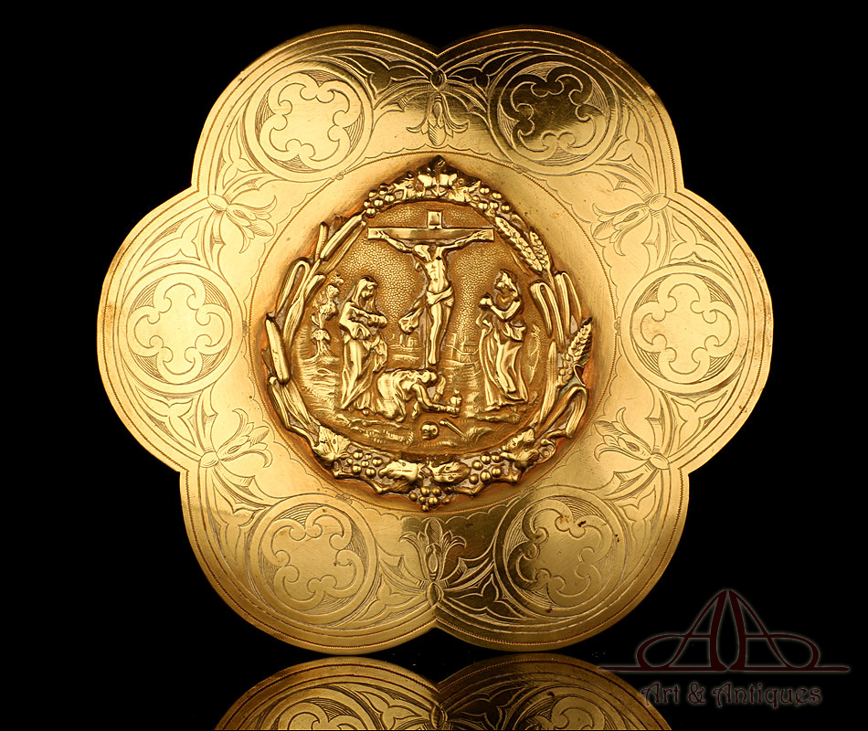 Antiguo Portapaz Polilobulado fabricado en Latón. Siglo XIX