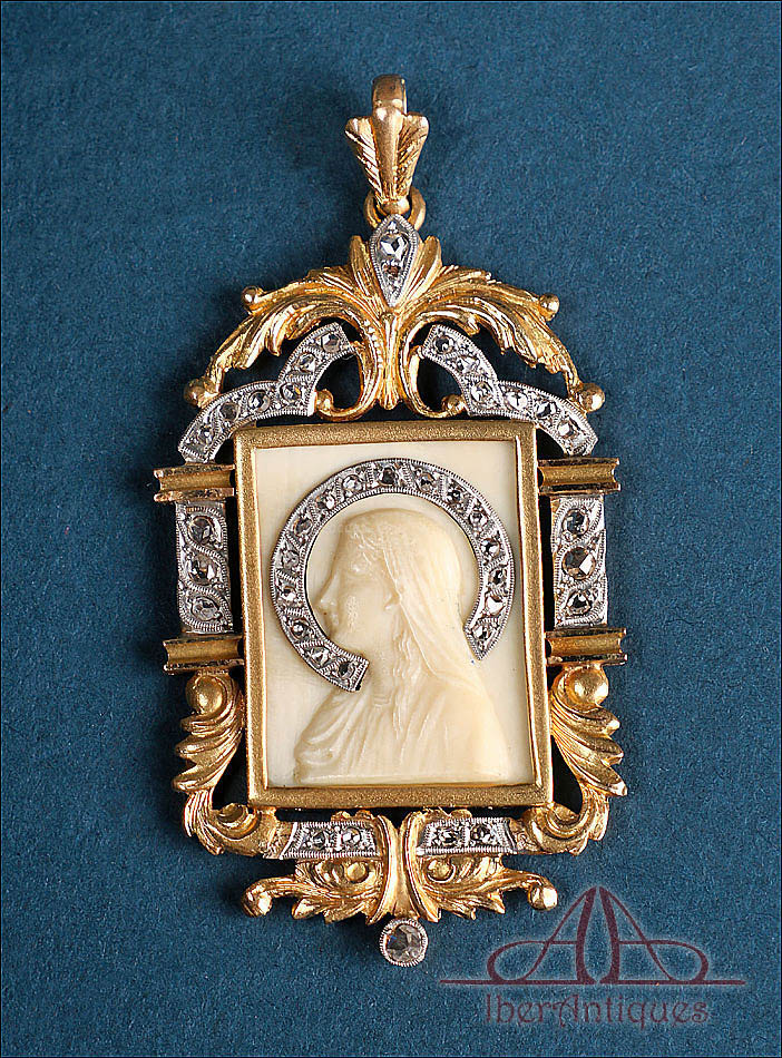 Colgante Antiguo Virgen María en oro 18K con diamantes España siglo XX