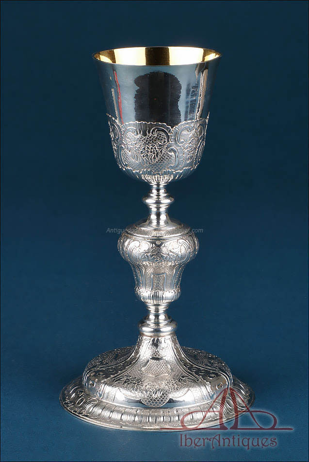 Antiguo cáliz italiano de plata maciza con interior dorado, Italia  1800