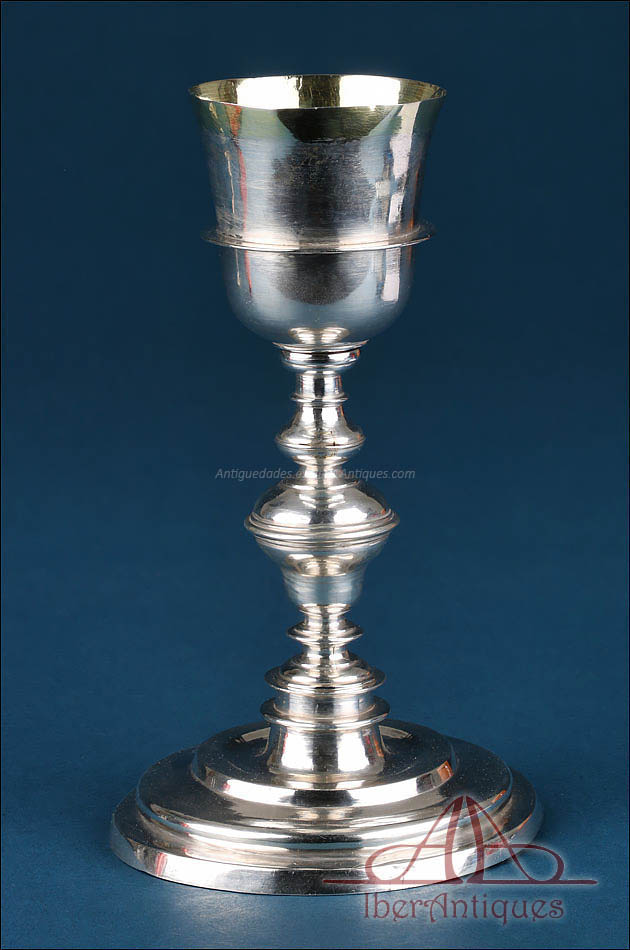 Antiguo Cáliz Español de Plata Maciza con Copa Dorada, c. 1800, España