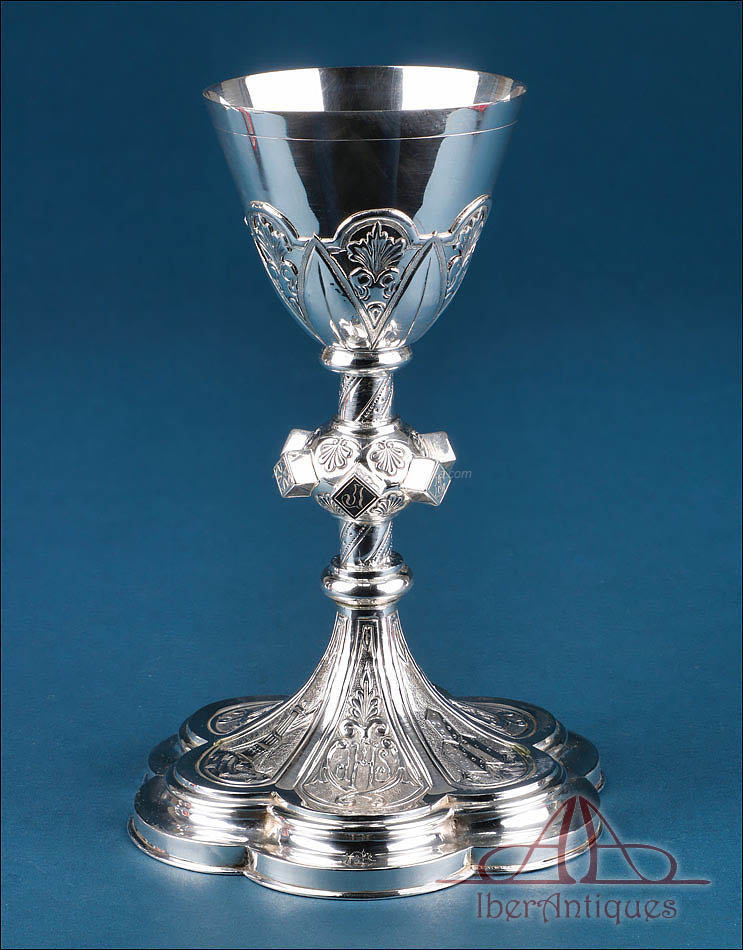 Antiguo cáliz neogótico de plata blanca contrastada, Barcelona circa 1900