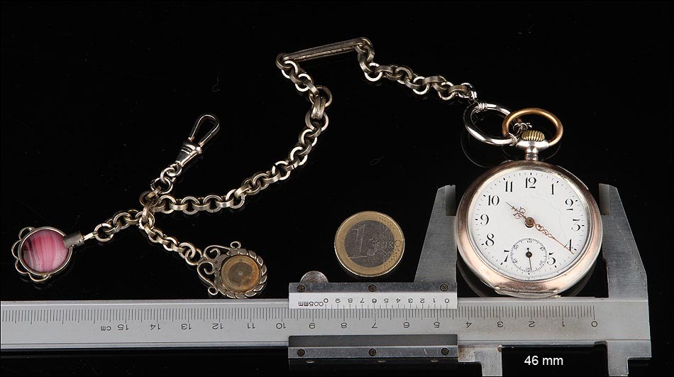Reloj de bolsillo de plata Suizo del siglo XIX.