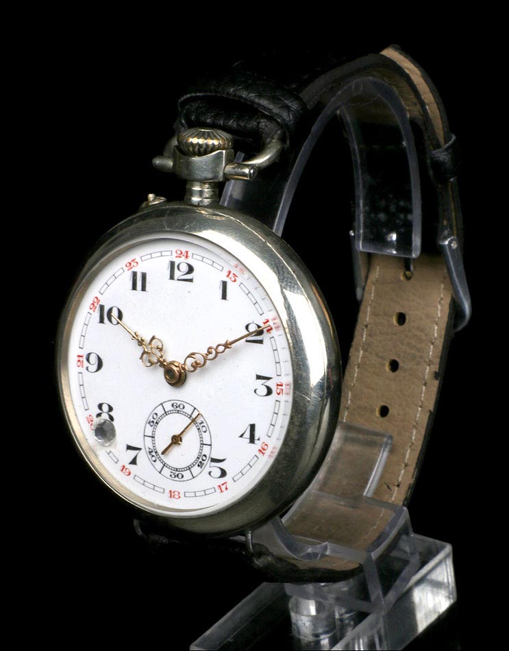 Antiguo Reloj de Bolsillo Convertido en Reloj de Pulsera