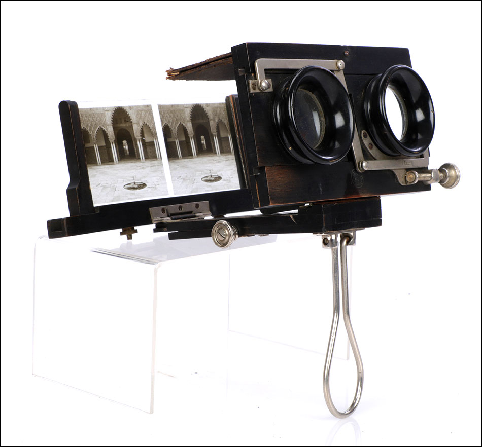 Antiguo  Estereoscopio Plegable. Francia, 1910