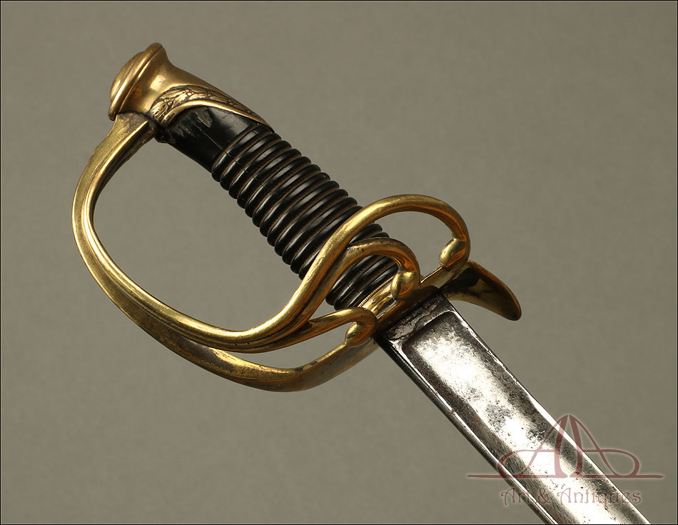 Antiguo Sable. Oficial de Caballería. Modelo 1882. Francia
