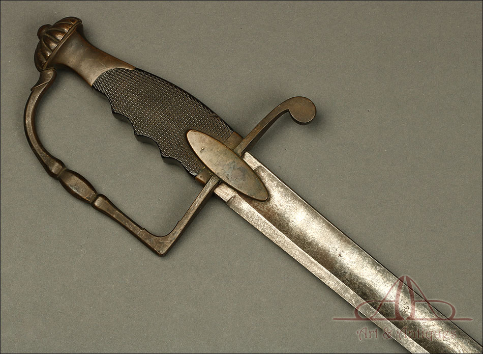 Antigua Espada Sable de Oficial de Dragones o Caballería Ligera. Circa 1800