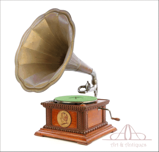 Antiguo Gramófono de Trompeta Alemán o Austriaco. 1915