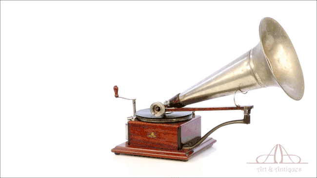 Antiguo Gramófono Berliner Modelo 3. Francia, Circa 1895.