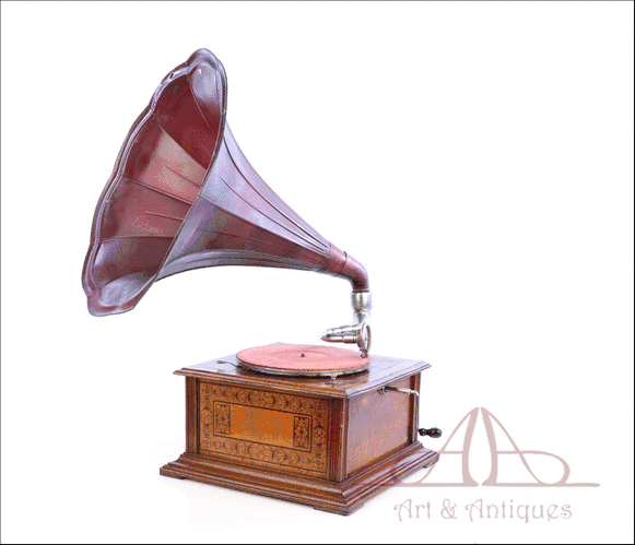 Gramófono de Trompeta Antiguo Centroeuropeo, Circa 1915