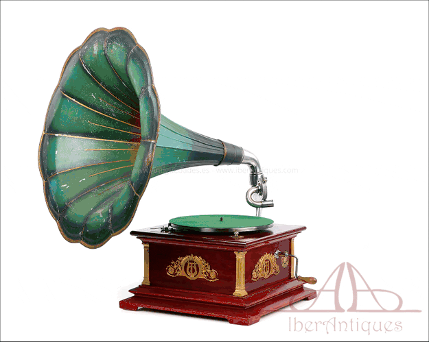 Antiguo Gramófono Serrano y Arpí. Barcelona, España, 1915