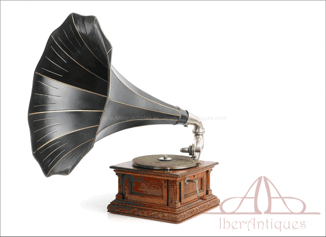 Antique G&T Monarch Senior Special Gramophone, France c. 1907