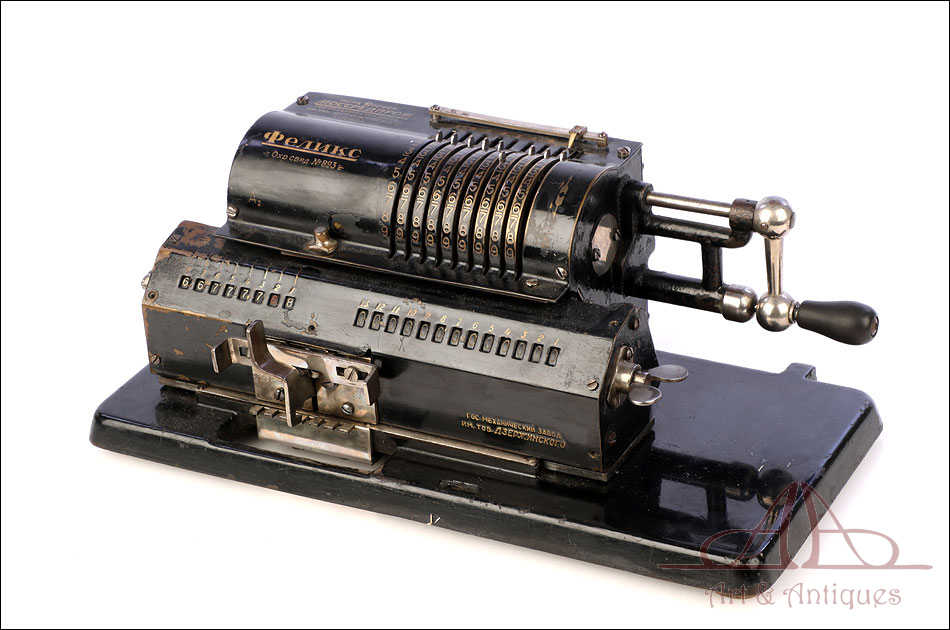 Antigua Calculadora Mecánica Felix. URSS, Años 20