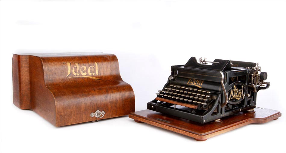máquina de escribir antigua Ideal A