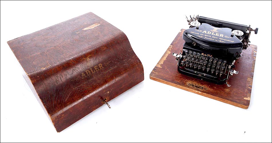 Máquina de Escribir Antigua Adler 7