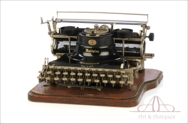 Antigua Máquina de Escribir Hammond Multiplex con estuche. USA, 1913
