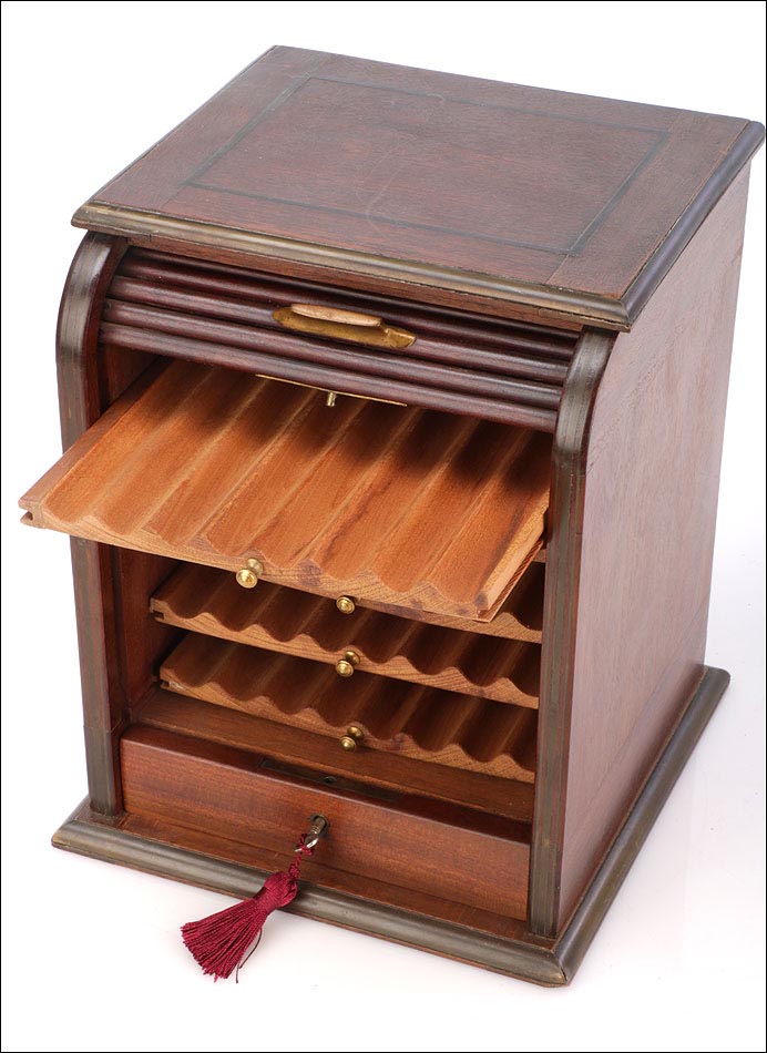 Antiguo Humidor para Puros o Clasificador de Plumas estilográficas