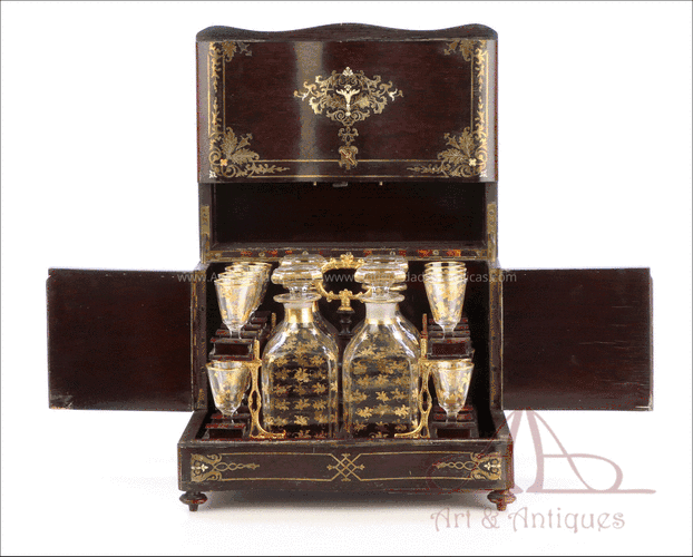 Licorera Antigua Francesa. Cristalería Decorada a Mano. Francia, 1900