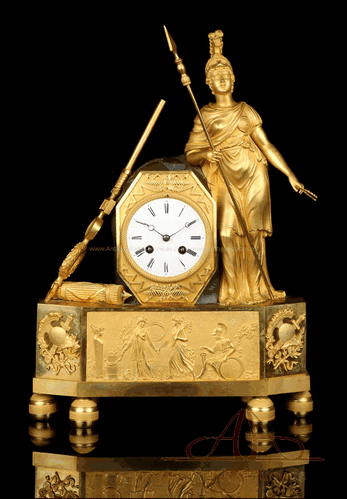 Antiguo Reloj de Sobremesa de Bronce Dorado. Diosa Minerva. Francia, siglo XIX